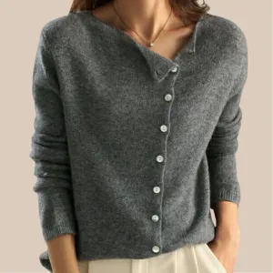 Alex - Elegant Knitwear Cardigan