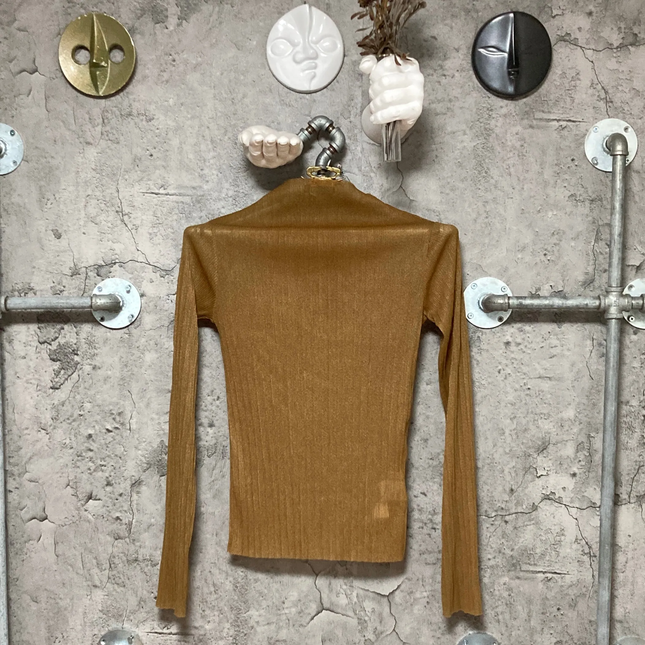 see-through pleated tops snidel