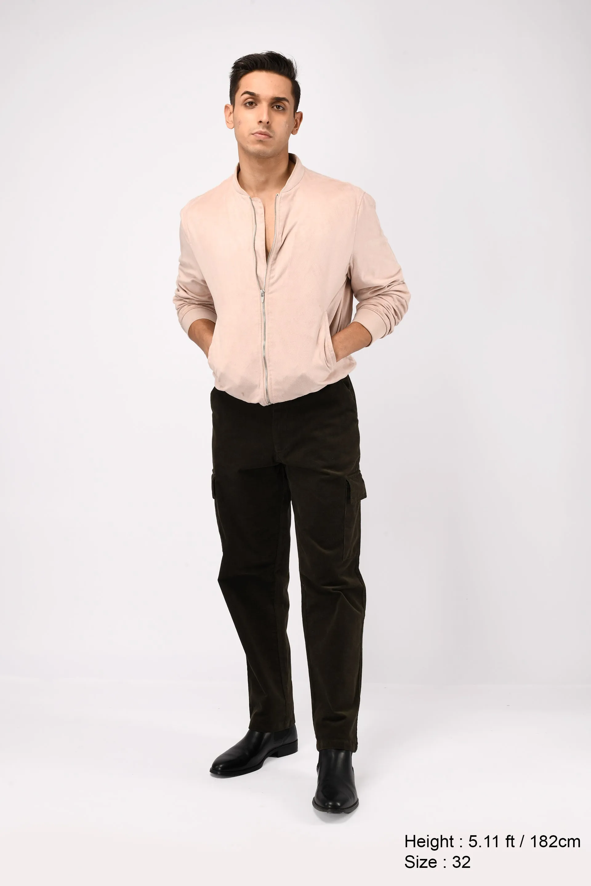 SOFT CORDUROY RELAXED CARGO PANTS IN DARK OLIVE