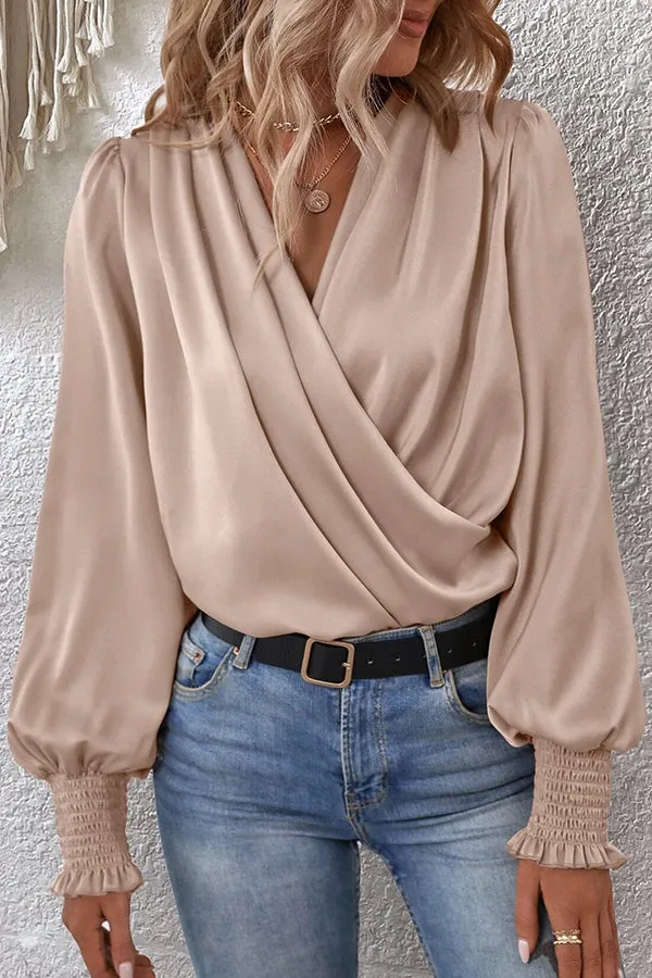 Sunniva V-neck Lantern Sleeve Elegant