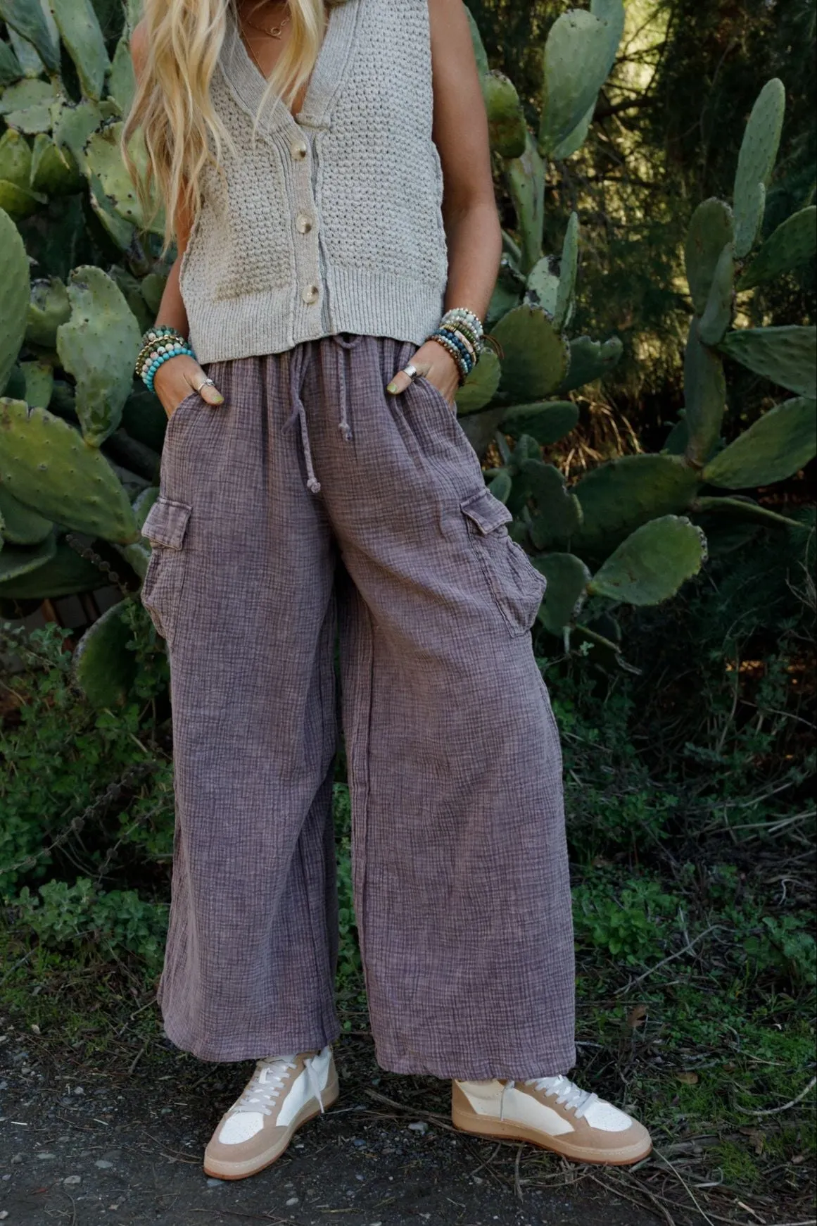Vibes For Days Pants - Mocha