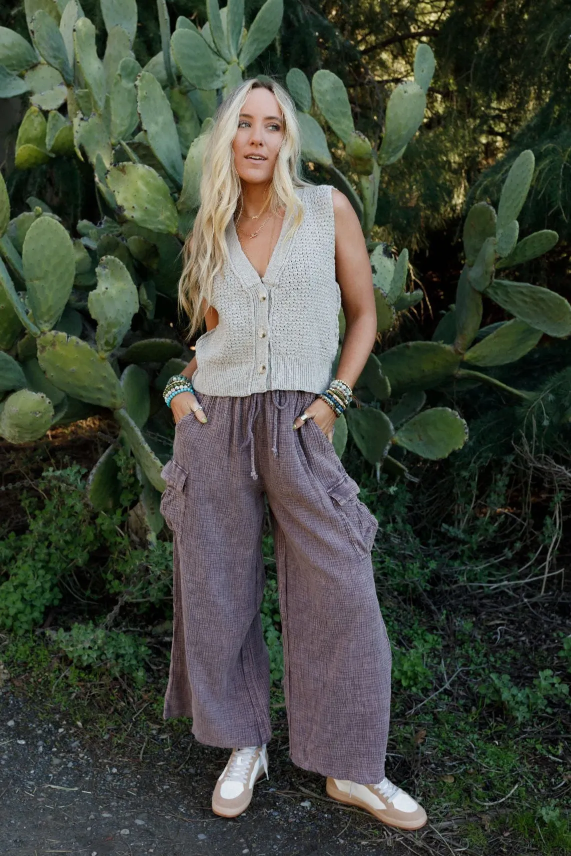Vibes For Days Pants - Mocha