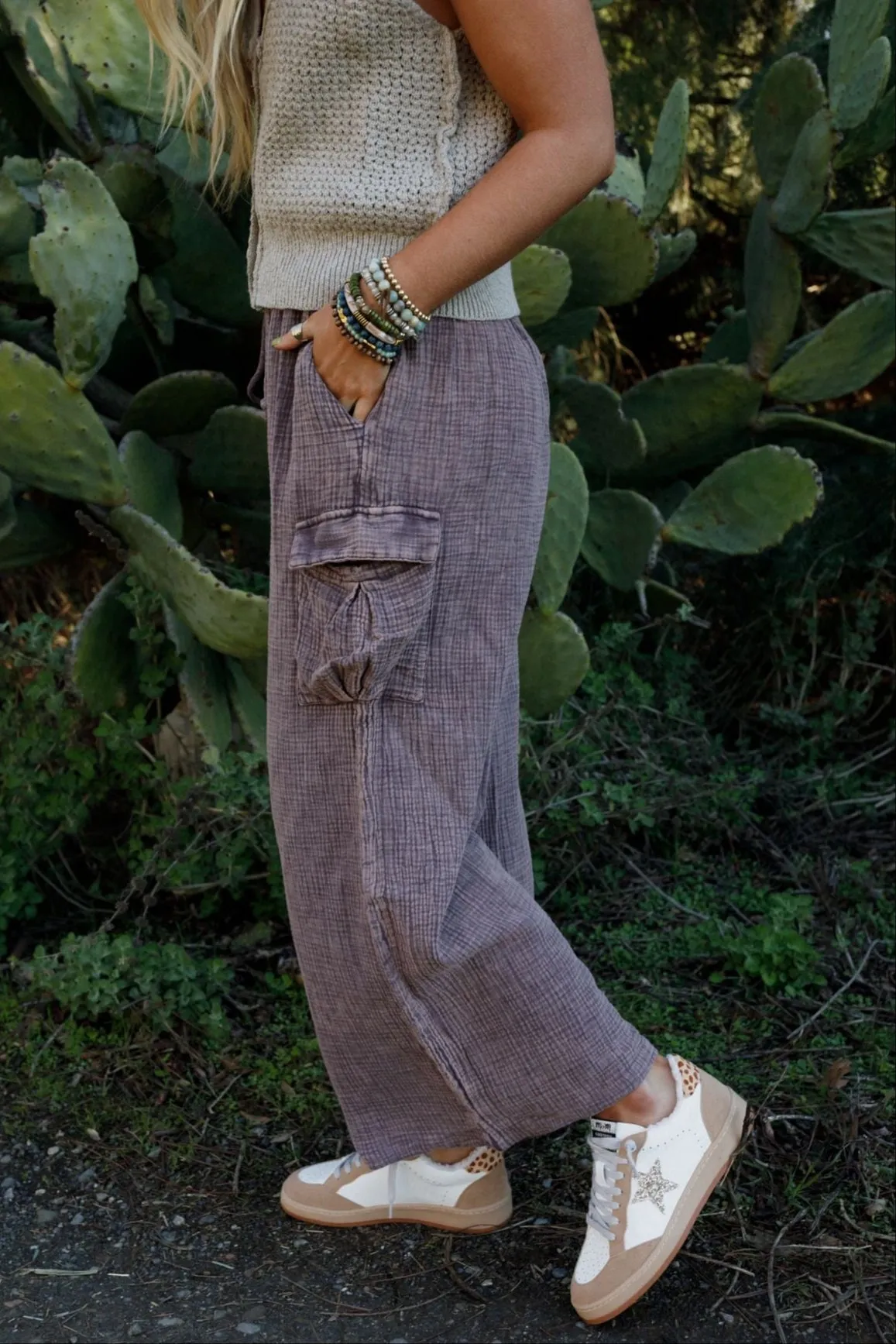 Vibes For Days Pants - Mocha